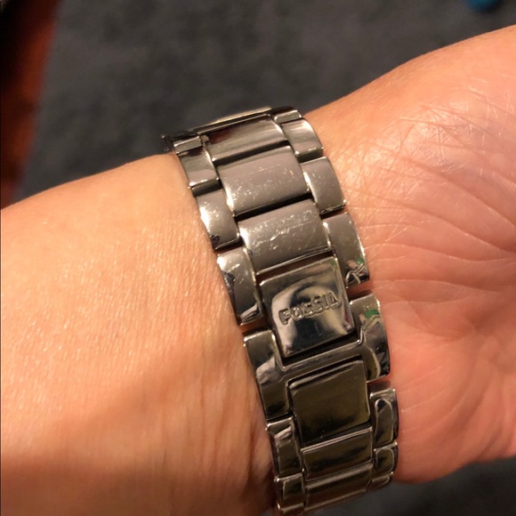 Fossil Watch - Picture 2 of 2